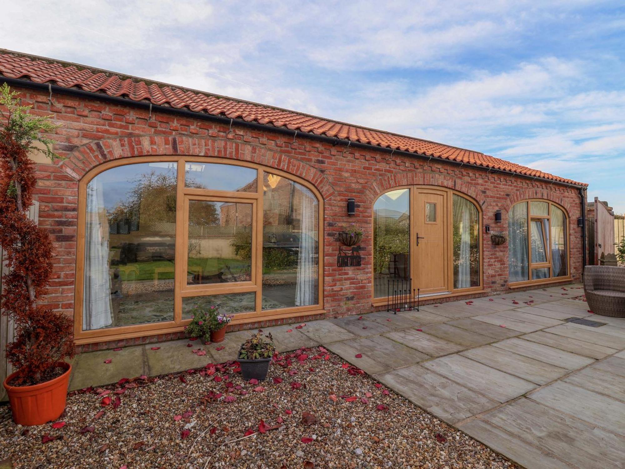 Plough Cottage Driffield Exterior photo